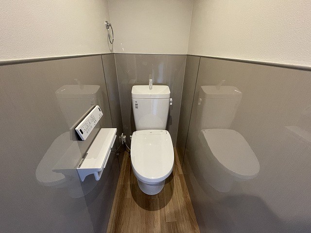 パレスサイドホームズのトイレ写真