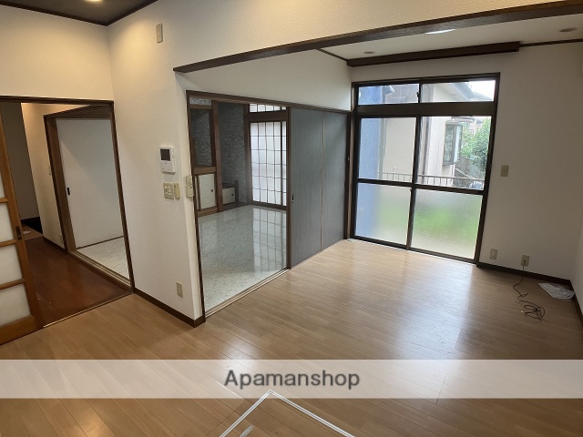 桶川戸建の居間写真