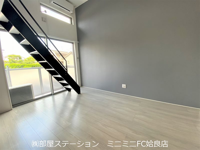 ＪＲ日豊本線 帖佐駅 徒歩7分 2階建 築9年の居間写真