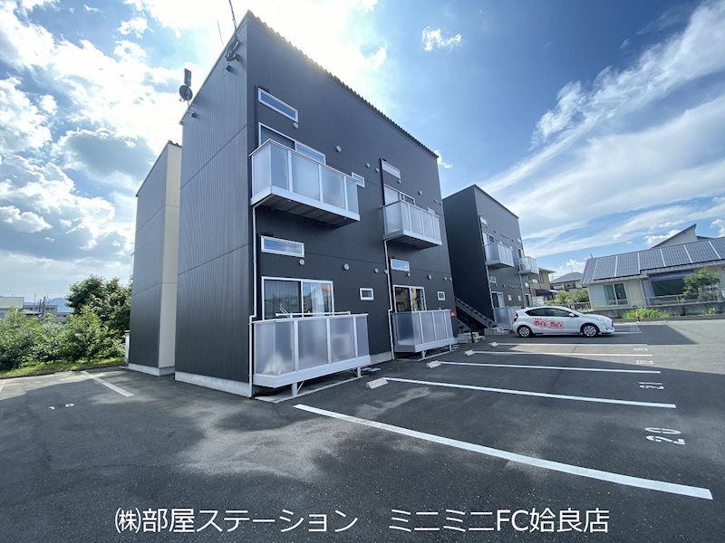 ＪＲ日豊本線 帖佐駅 徒歩7分 2階建 築9年の外観写真