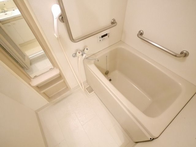 バス・シャワールーム　★お部屋探しは株式会社タウンハウジング東京まで★