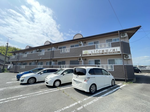 建物外観　外観は落ち着いています