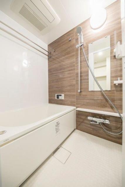 バス・シャワールーム　※写真は同タイプ住戸です。