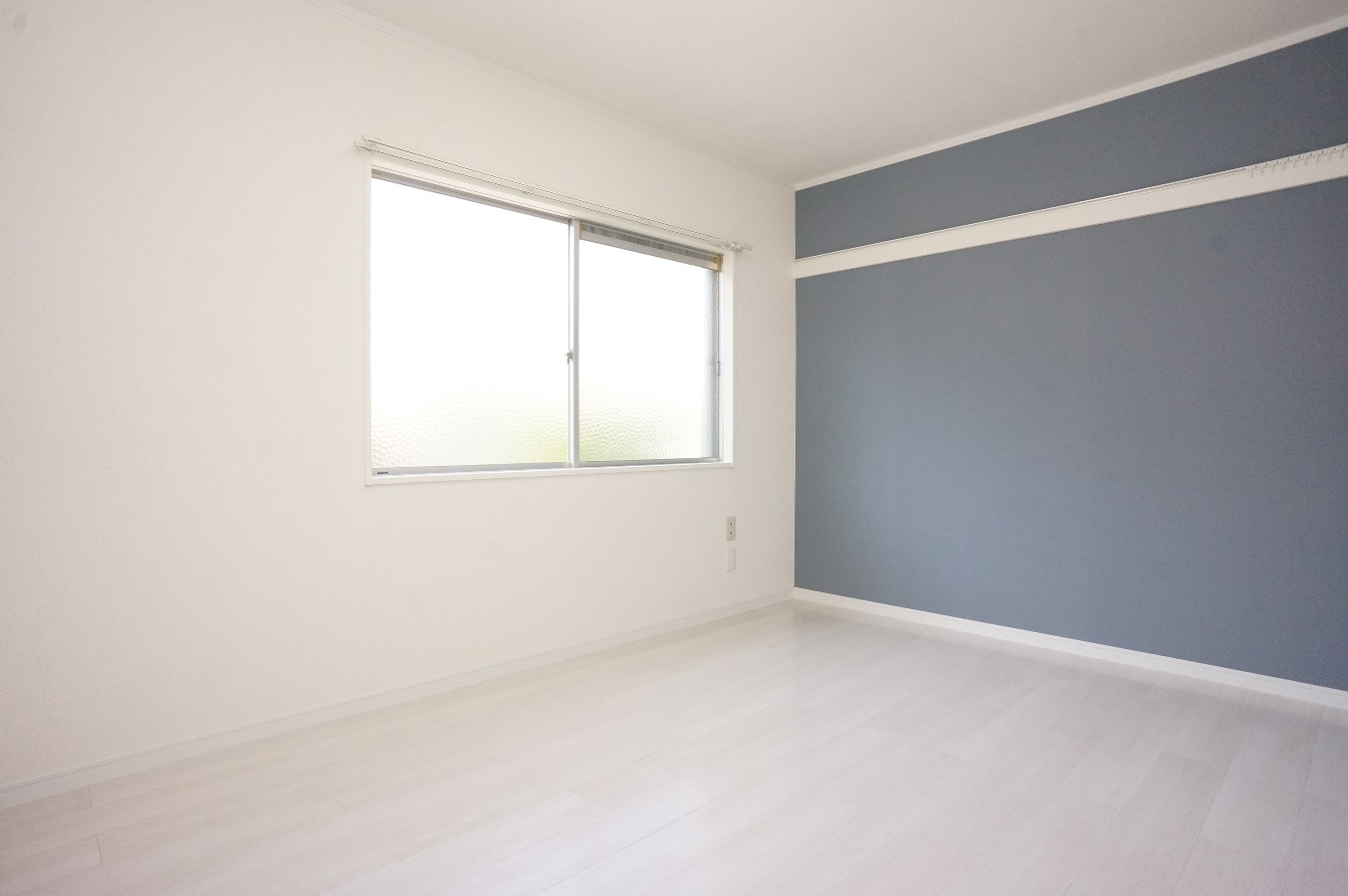 その他部屋・スペース　洋室北側５.４帖！収納もあります！