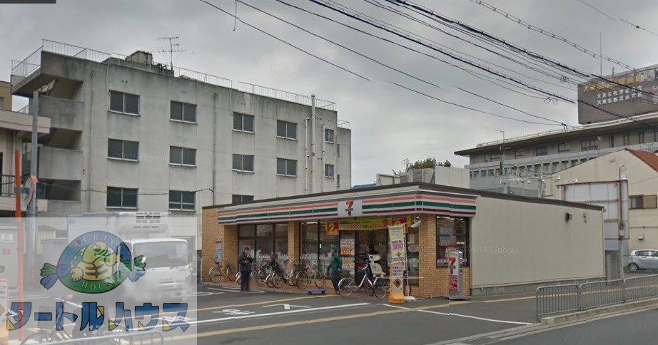 コンビニ　セブンイレブン大東市役所前店（コンビニ）まで124m