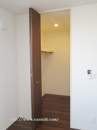 収納　ウォークインクローゼット