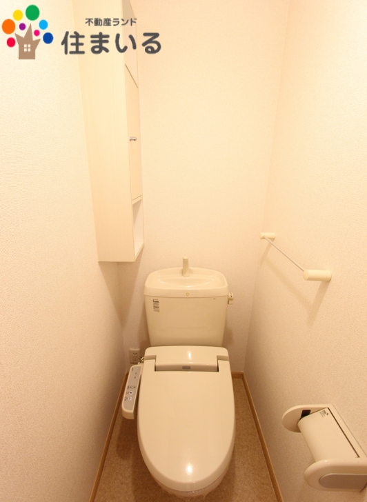 トイレ　※写真は同型タイプとなります