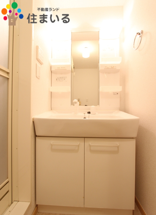 洗面設備　※写真は同型タイプとなります