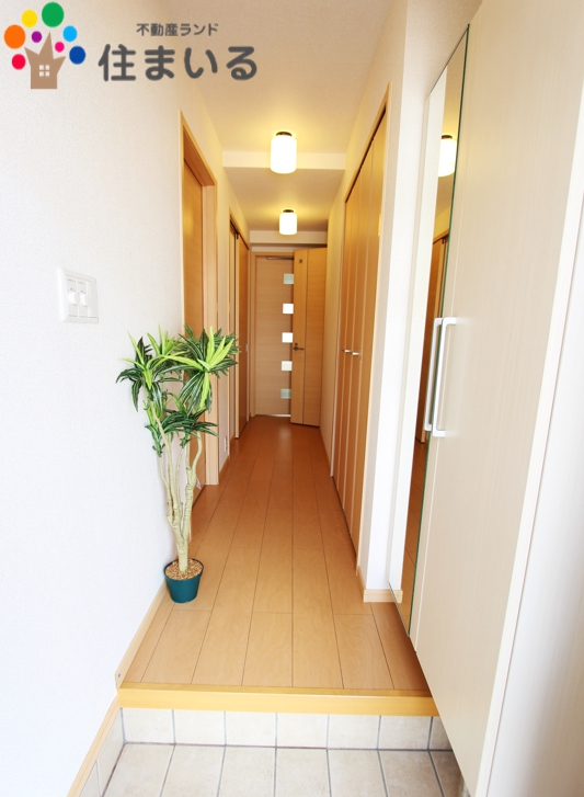 玄関　※写真は同型タイプとなります