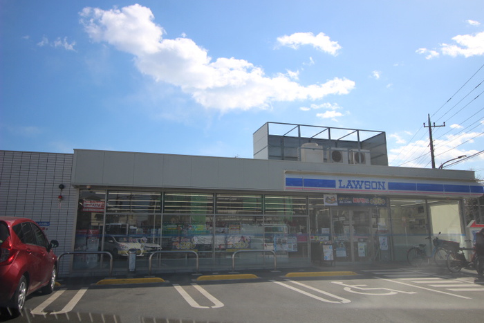 コンビニ　ローソン三鷹大沢4丁目店（コンビニ）まで600m