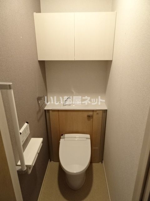【宇治市広野町のアパートのトイレ】
