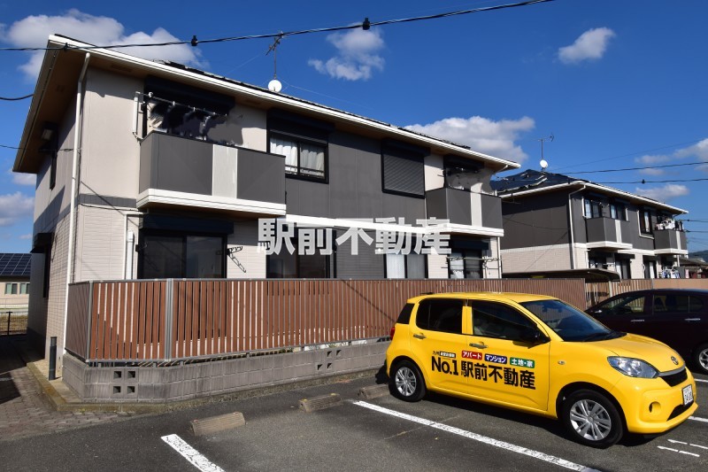 みやま市瀬高町下庄のアパートの建物外観