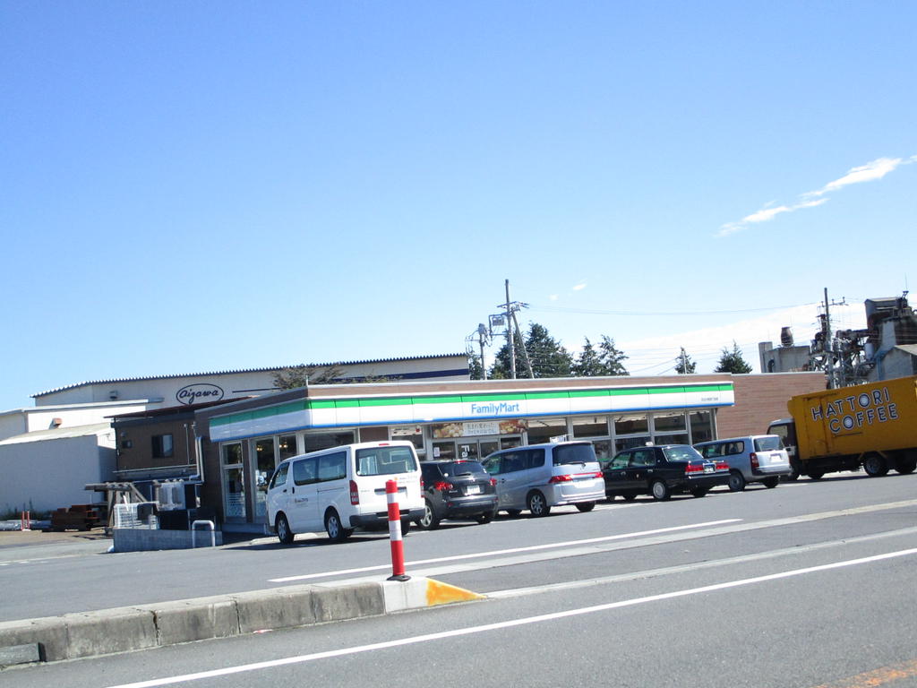 コンビニ　ファミリーマート日立川尻四丁目店（コンビニ）まで345m