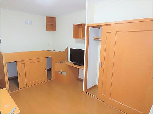 収納　クローゼット、ベッド下収納あり