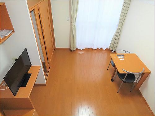 居室・リビング　ベッド上からのアングルです