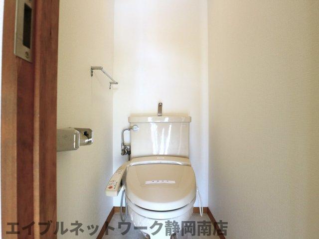 トイレ　シンプルで使いやすいトイレです