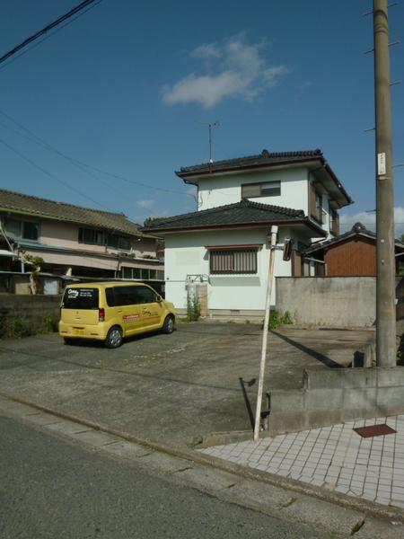 高良内借家の建物外観