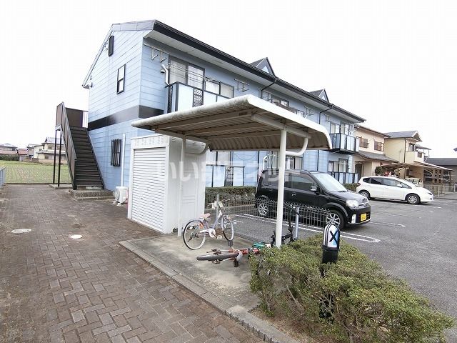 【津市一志町高野のアパートのその他共有部分】