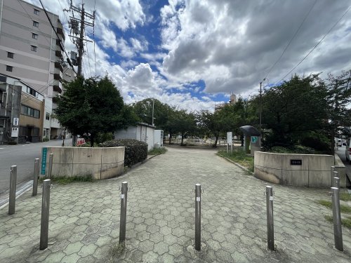 【プレサンス四天王寺前夕陽ヶ丘凛宮の公園】