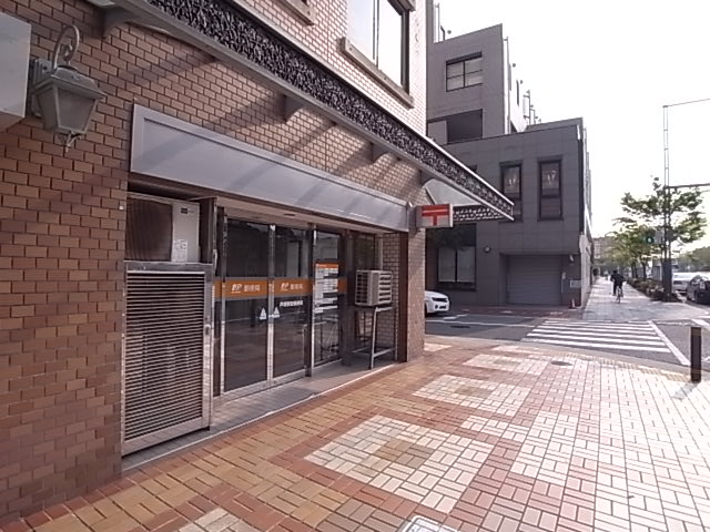 【芦屋市上宮川町のマンションの郵便局】