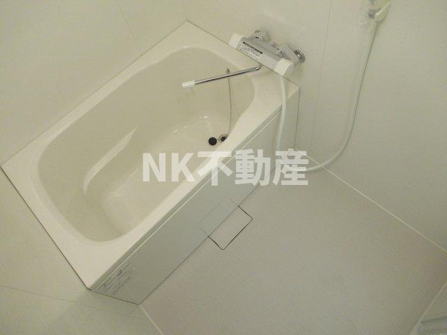 バス・シャワールーム　お風呂で日々の疲れを落としましょう