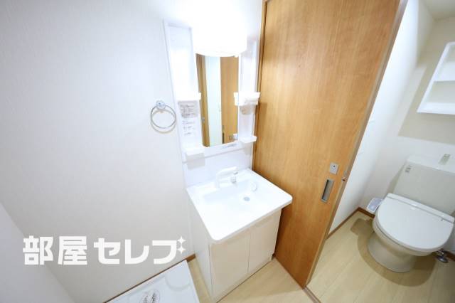 洗面設備　２０４号室写真