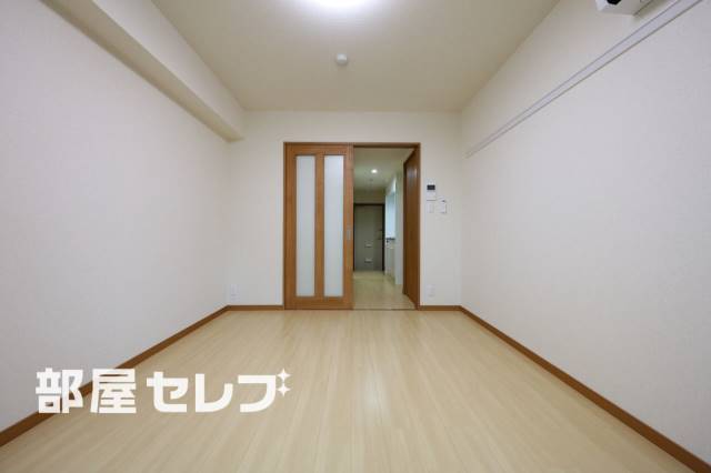 居室・リビング　２０４号室写真