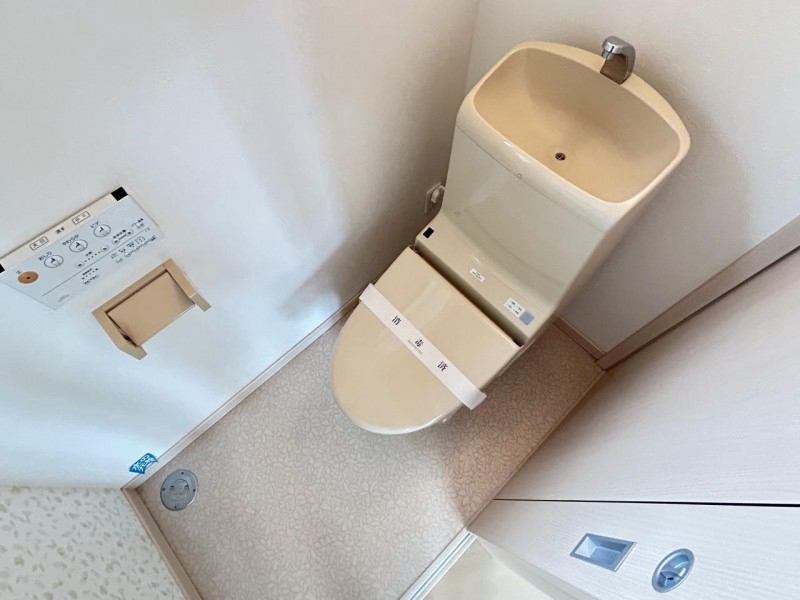 トイレ　トイレ