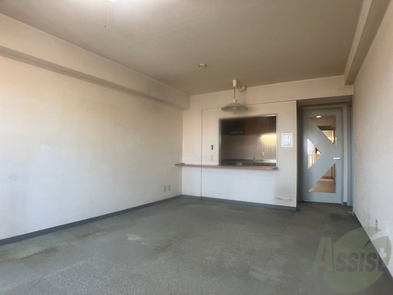 居室・リビング　広くてキレイなお部屋が広がっていて、充実した生活が送れそう。