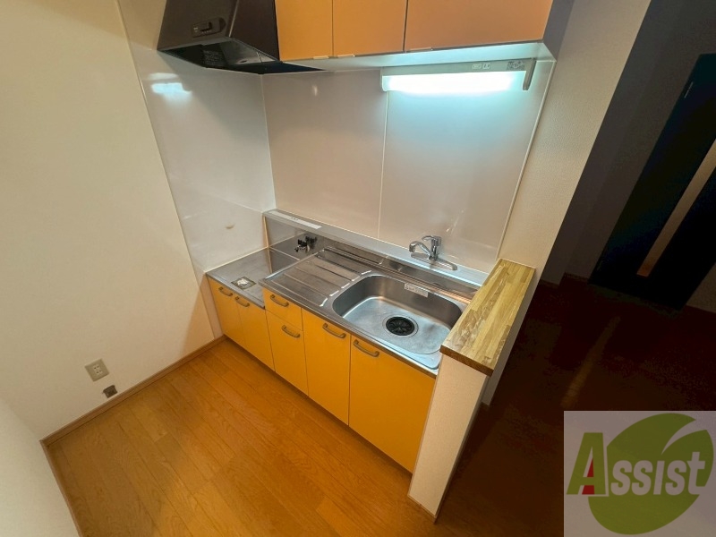 キッチン　キッチンは調理スペースもあり料理がはかどりそうです。