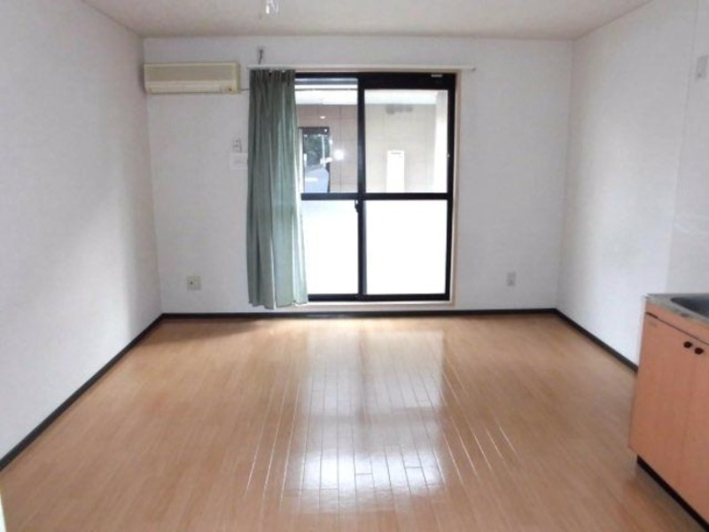 居室・リビング　図面と現状に相違がある場合には現状を優先