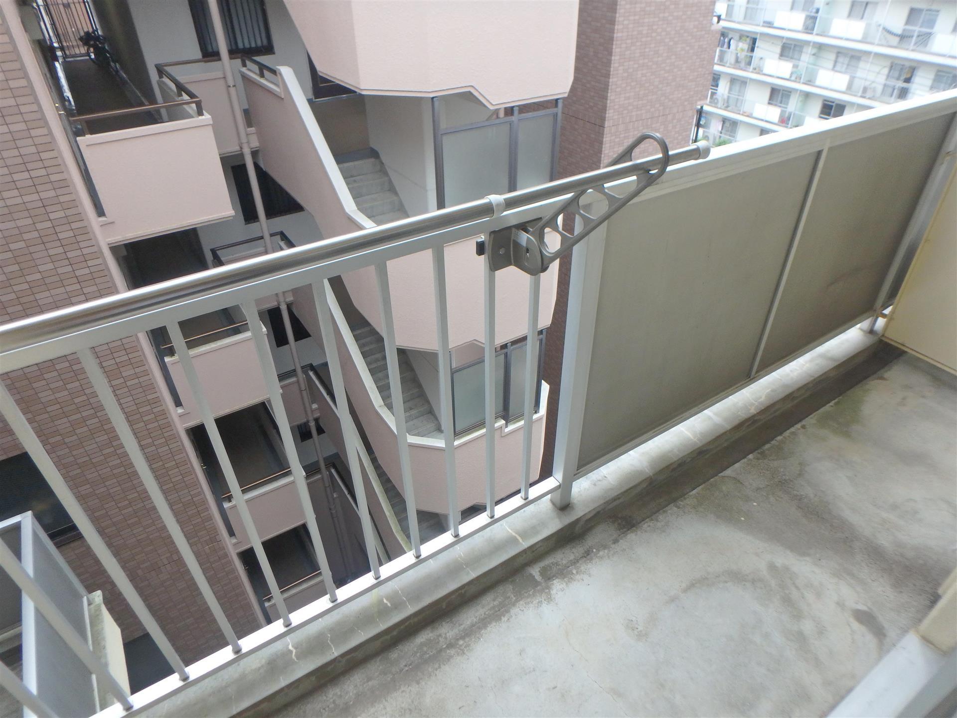 バルコニー　洗濯物が干せるバルコニーです