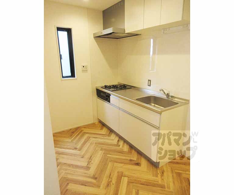 キッチン　スッキリまとまったシステムキッチン！