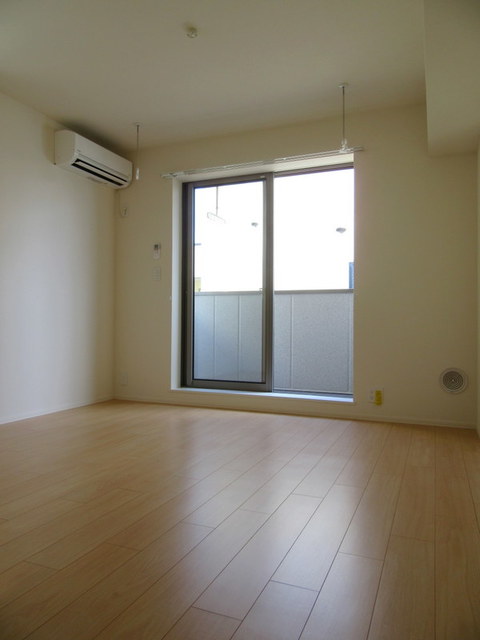 GattoBianco_内装_0