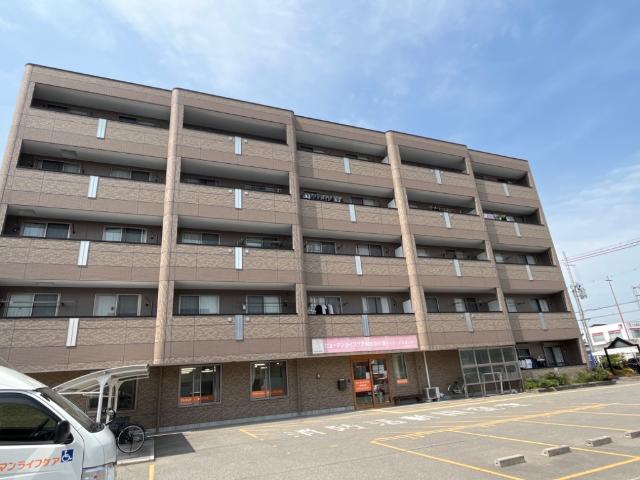 ロビー　外観写真（昼）