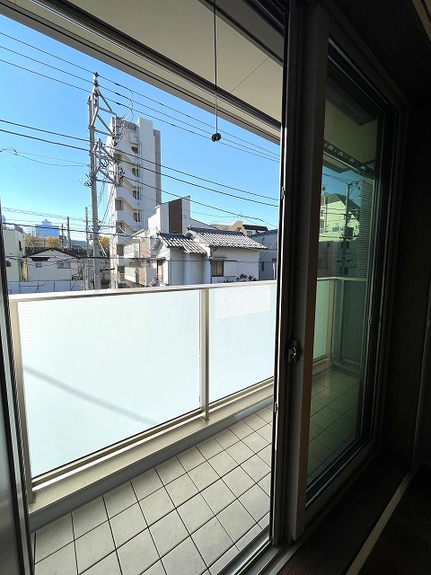 バルコニー　画像はB号室
