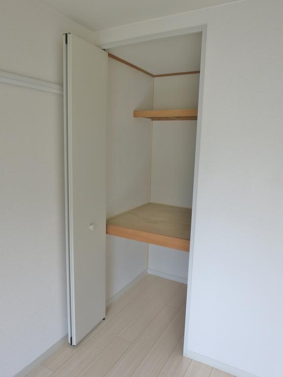 その他　北洋間収納です。