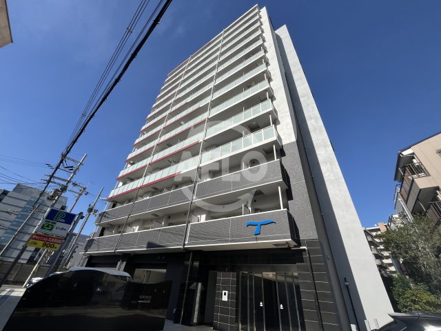 建物外観　セレニテ十三ミラク　外観