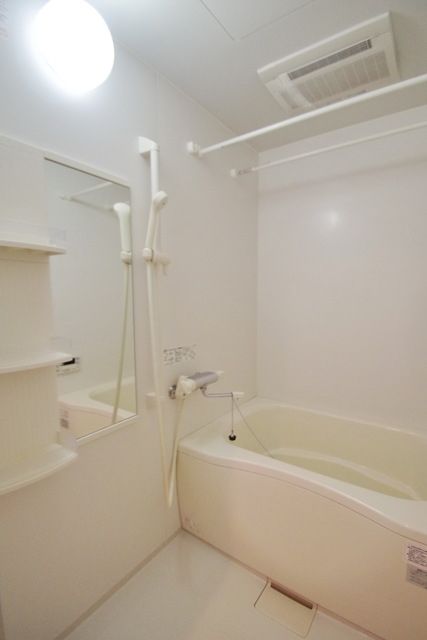 バス・シャワールーム　★お問い合わせはタウンハウジング新百合ヶ丘店まで★