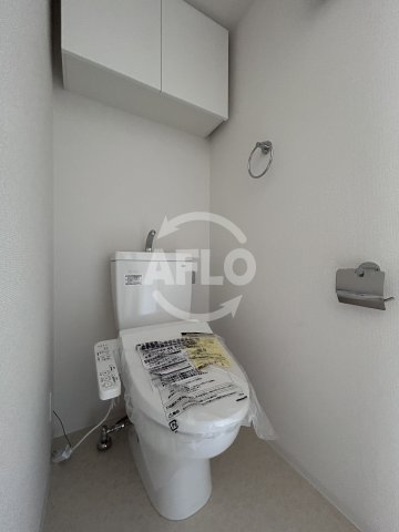 トイレ　セレニテ新大阪アリエ　トイレ