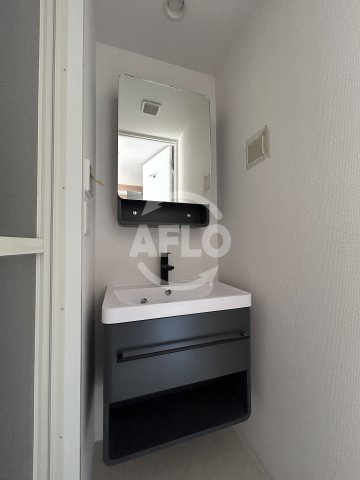 洗面設備　セレニテ新大阪アリエ　洗面台