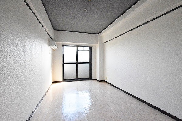 居室・リビング　★洋室7.5帖(現況優先)★