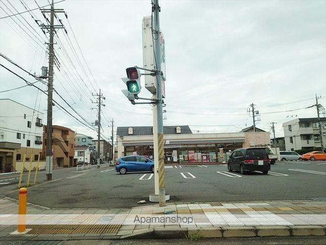 コンビニ　セブンイレブン（コンビニ）まで362m