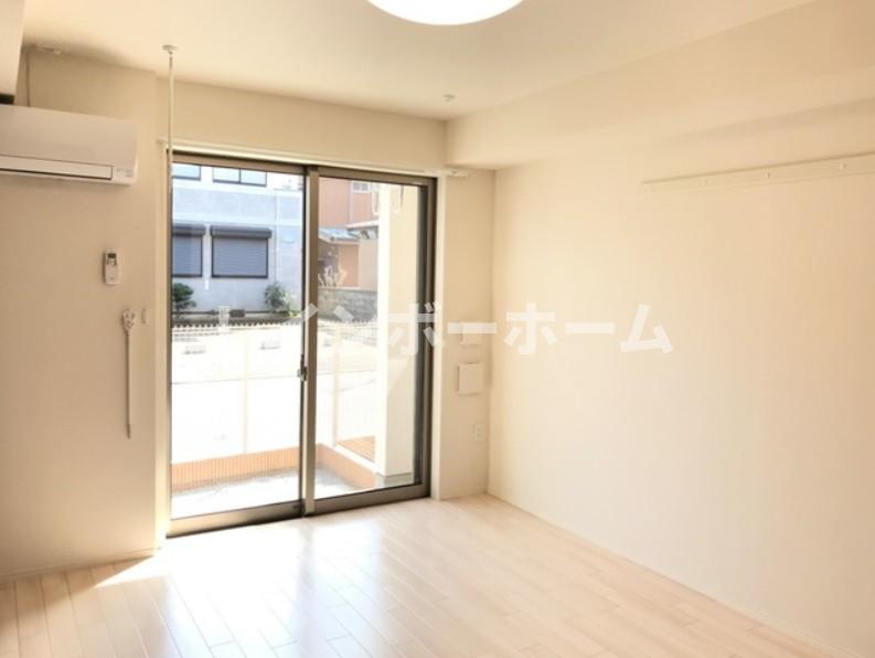 居室・リビング　使いやすい居間です