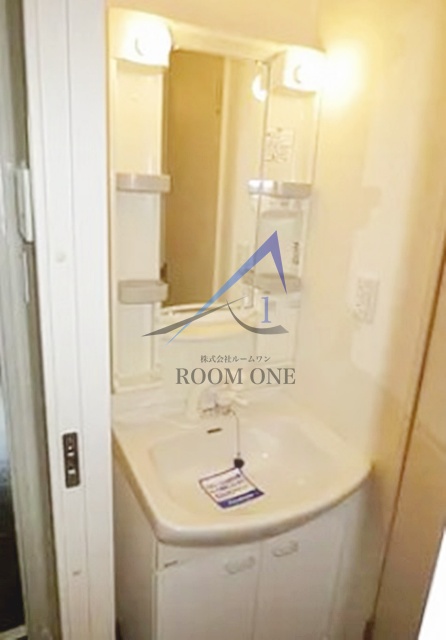 洗面設備　洗面台です。