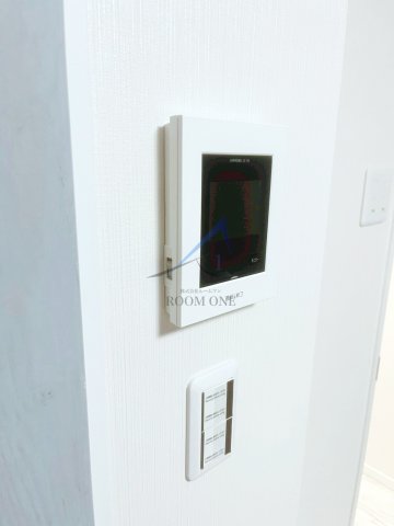 セキュリティ　モニター付きインターホンです。