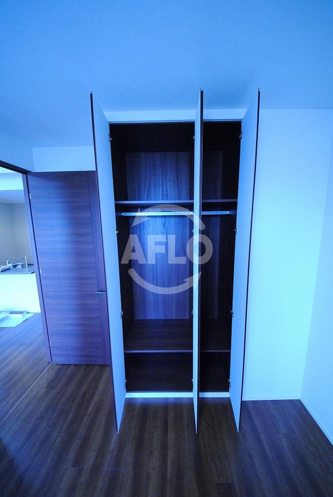 収納　大阪ひびきの街ザ・サンクタスタワー　クローゼット