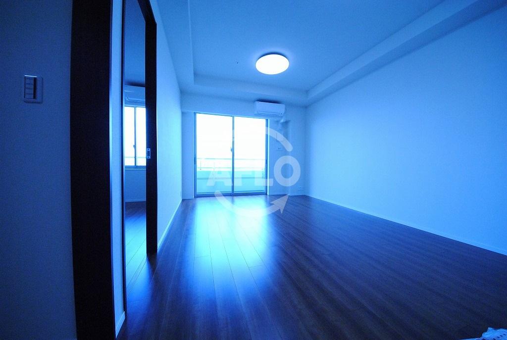 居室・リビング　大阪ひびきの街ザ・サンクタスタワー　リビング