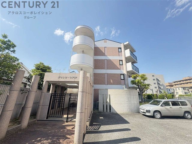 建物外観　防犯カメラ付きでセキュリティ面も安心です。