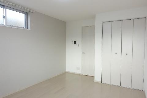 居室・リビング　室内